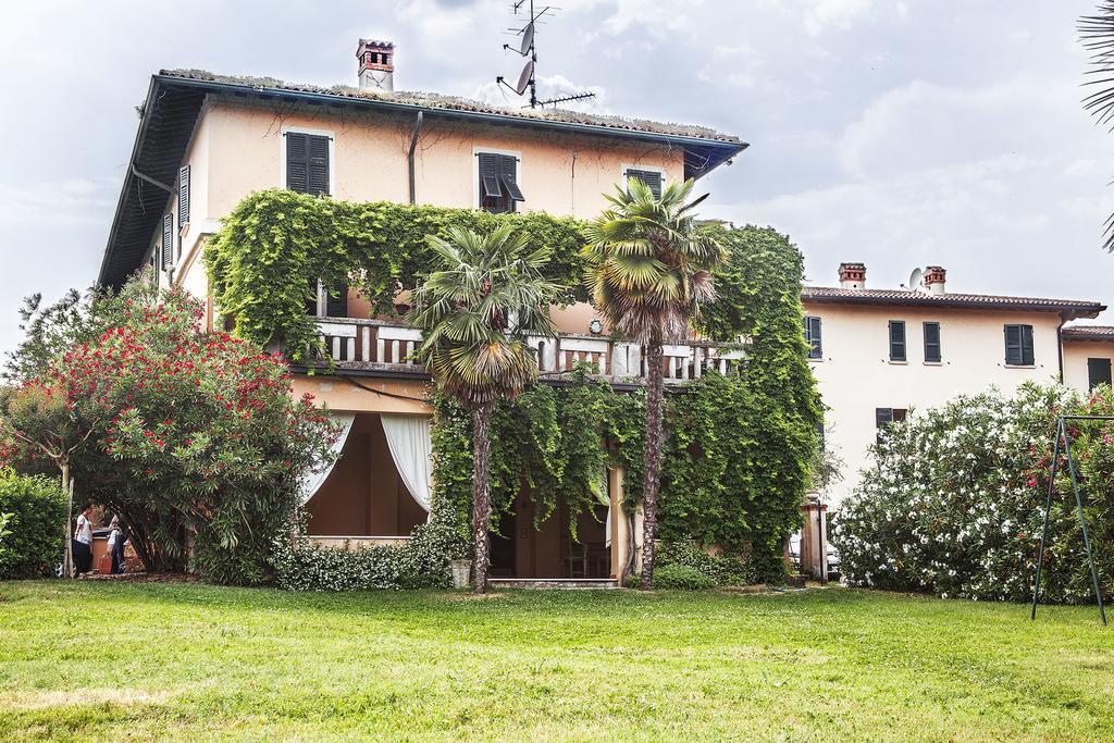 La Villa Del Lago San Felice del Benaco Exteriör bild
